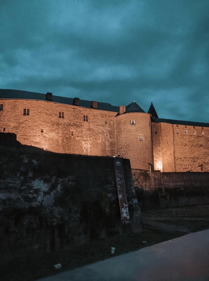 Appartement Vue Sur Chateau-Fort 3 Etoiles Sedan Eksteriør bilde